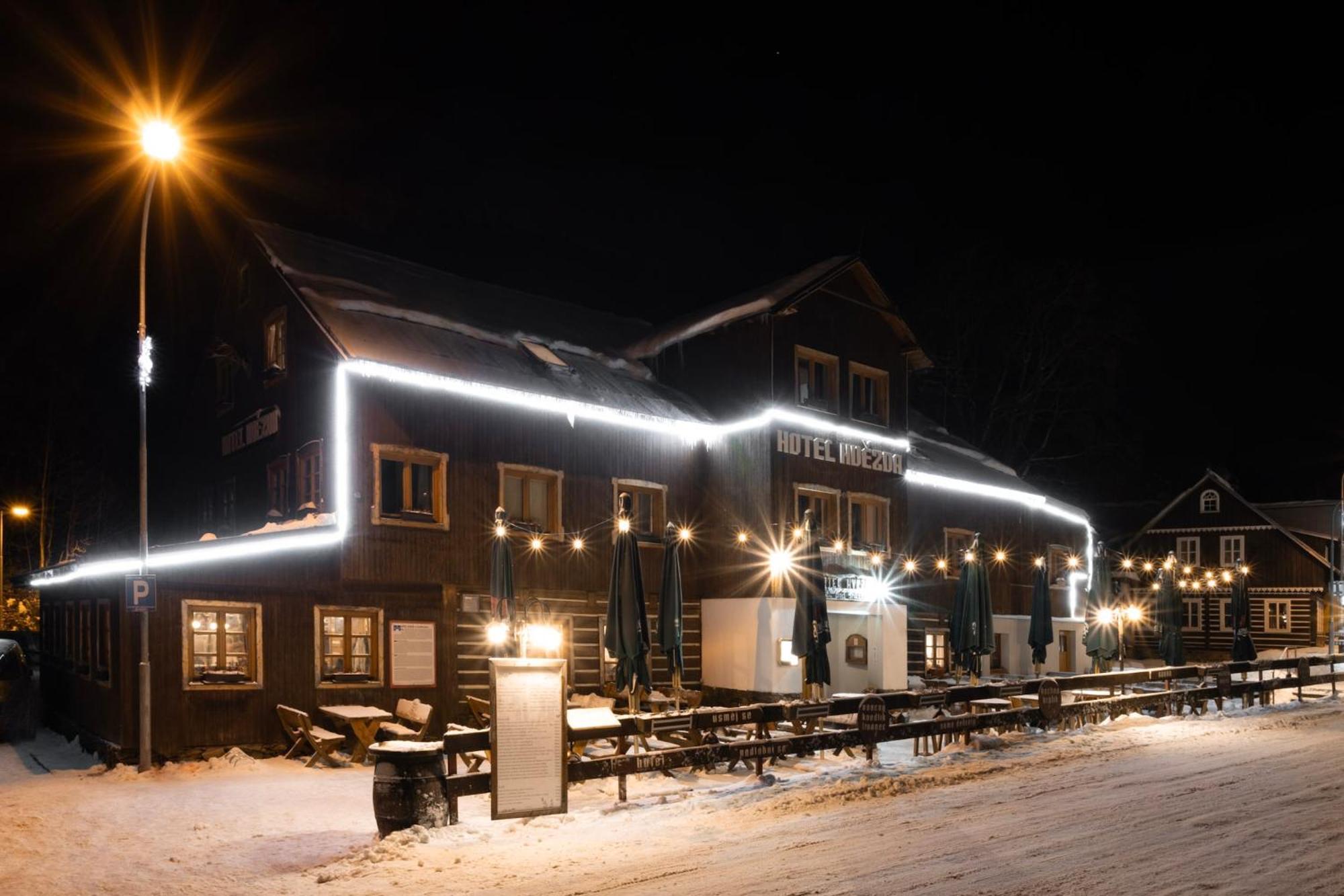 Hotel Hvezda Pec pod Snezkou Exterior photo